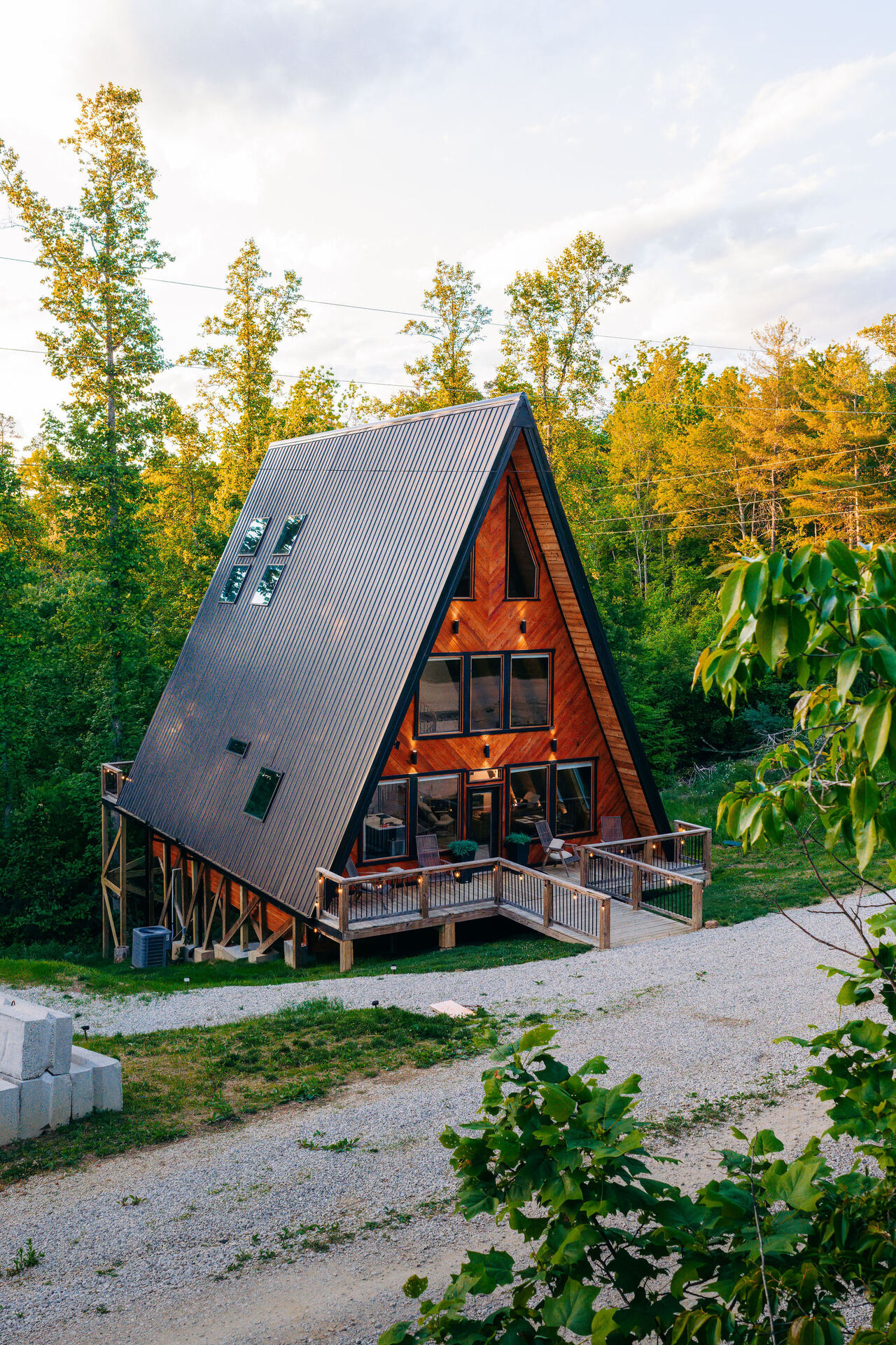 Cooper Pines — Cozy RRG A-frame · forest view · fire pit