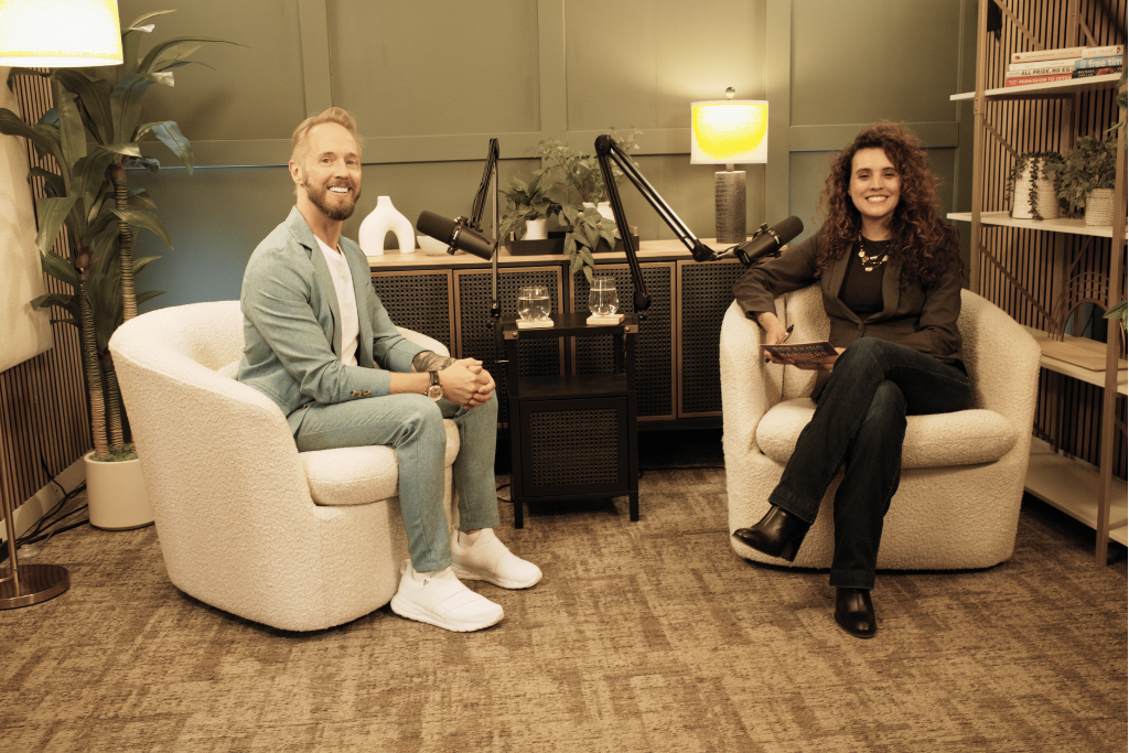 Dr. Stacey Frick On the set of “Breaking Barriers” with Brisa