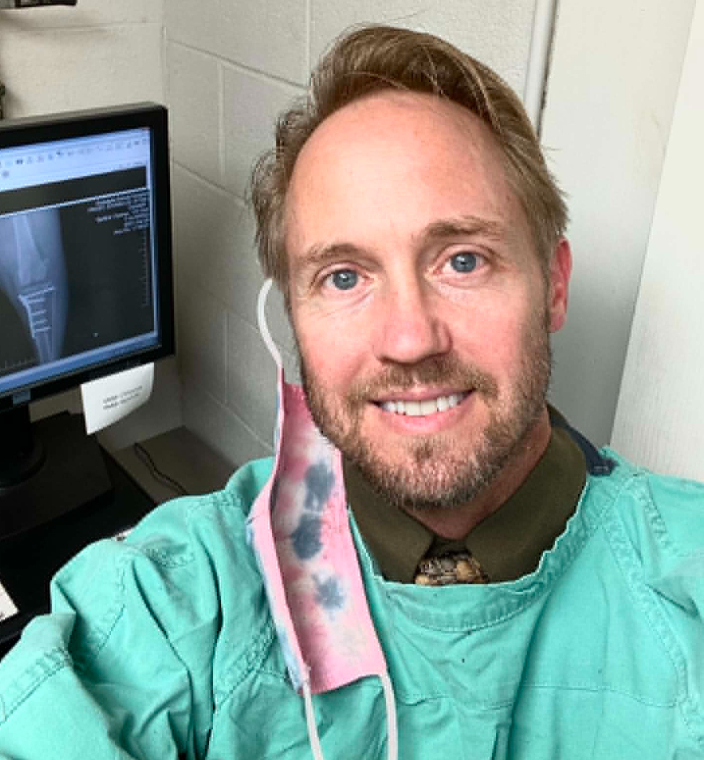 Dr. Stacey Kevin Frick as a successful but instable vet