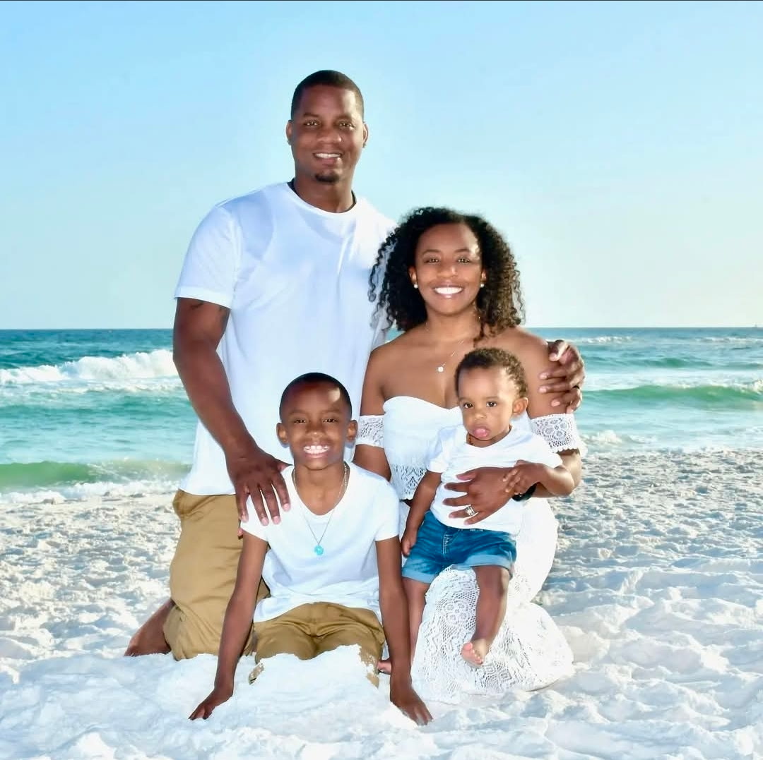 Shatamia with her family