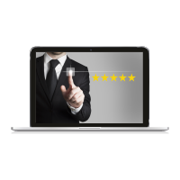 Imagen de una computadora portatil donde aparece la imagen de un caballero resaltando en una pantalla cinco estrellas para puntuar el servicio de seguimiento individual como excelente.