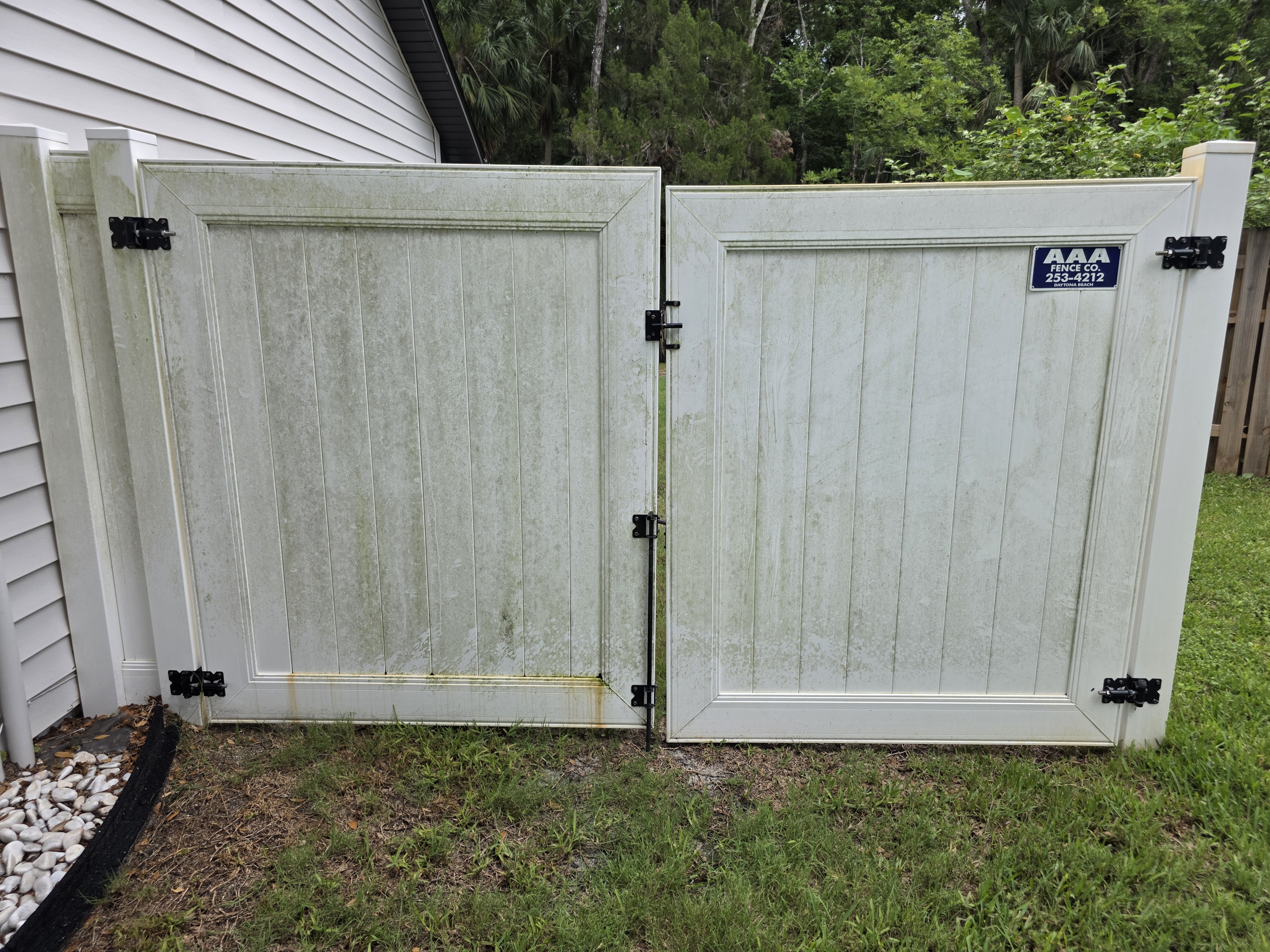 Roof Washing – Asphalt Shingle Volusia County Florida