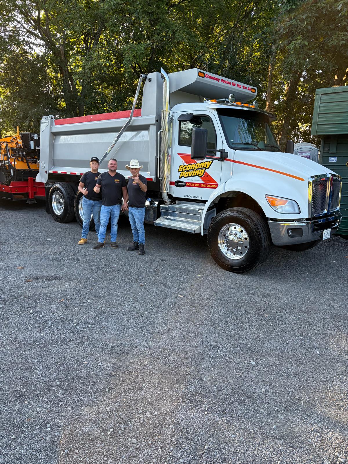 Economy Paving crew and equipment on a paving project