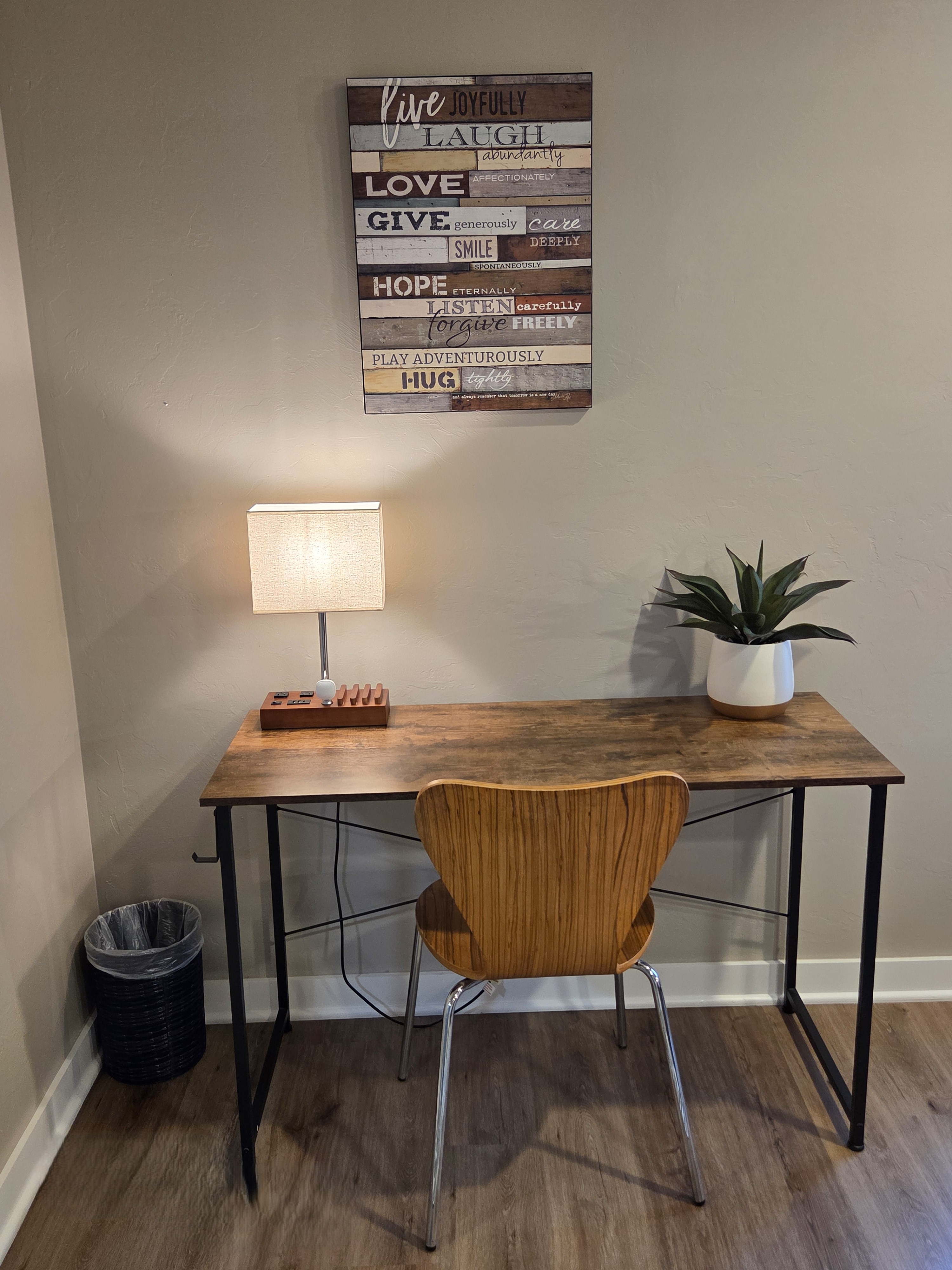 Room gallery photo 3