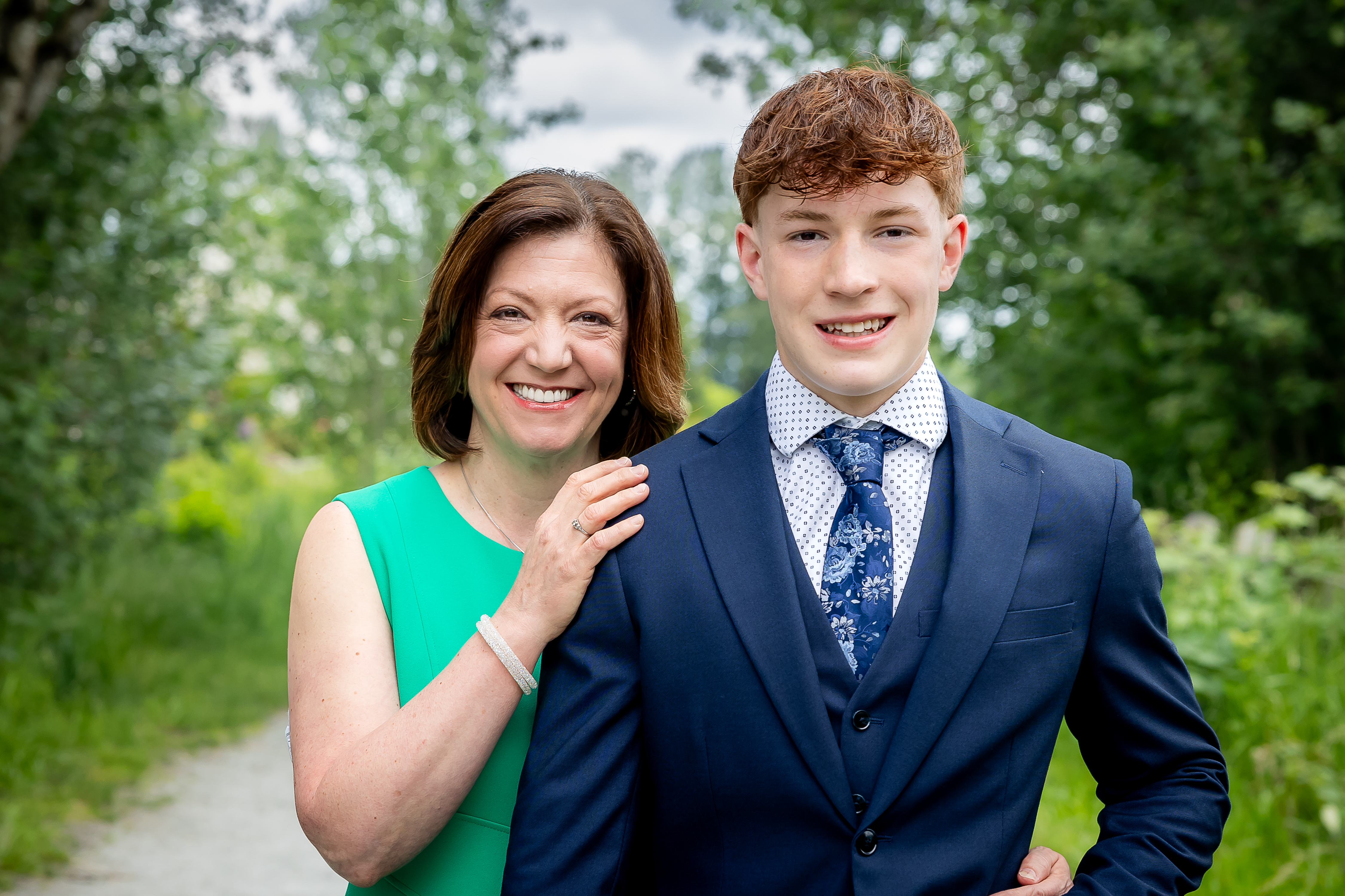 What to Wear for Graduation & Spring Family Photos