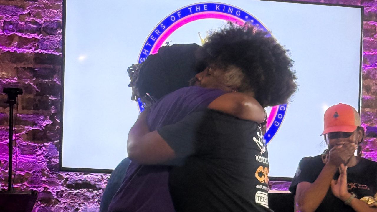 KTTheta sisters together