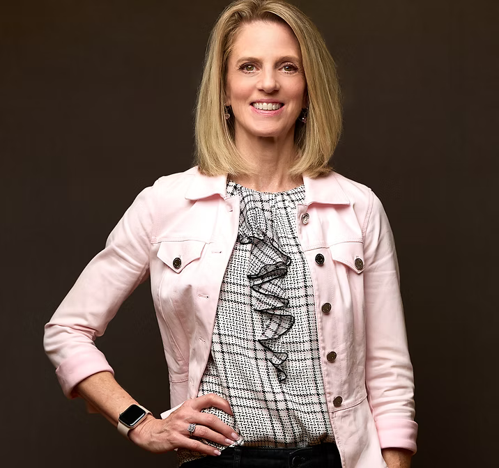 You Don’t Have to Blow Up Your Life to Reinvent It: A Smarter Path to Midlife Change