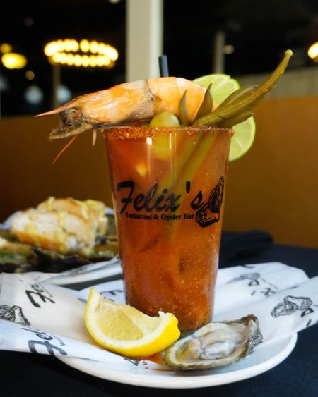Felix's Restaurant & Oyster Bar oyster spot in New Orleans