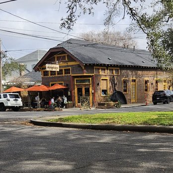 Atchafalaya - Irish Channel brunch spot in New Orleans
