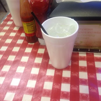 Johnny's Po'Boy po’boy spot in New Orleans