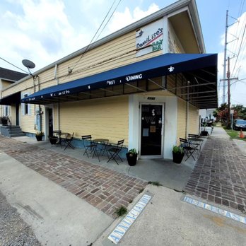 Domilise's Po-Boy & Bar po’boy spot in New Orleans
