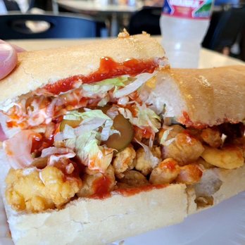 Domilise's Po-Boy & Bar po’boy spot in New Orleans