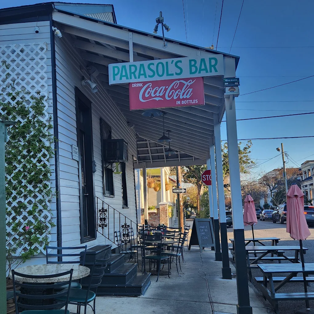 Parasol's Bar & Restaurant po’boy spot in New Orleans
