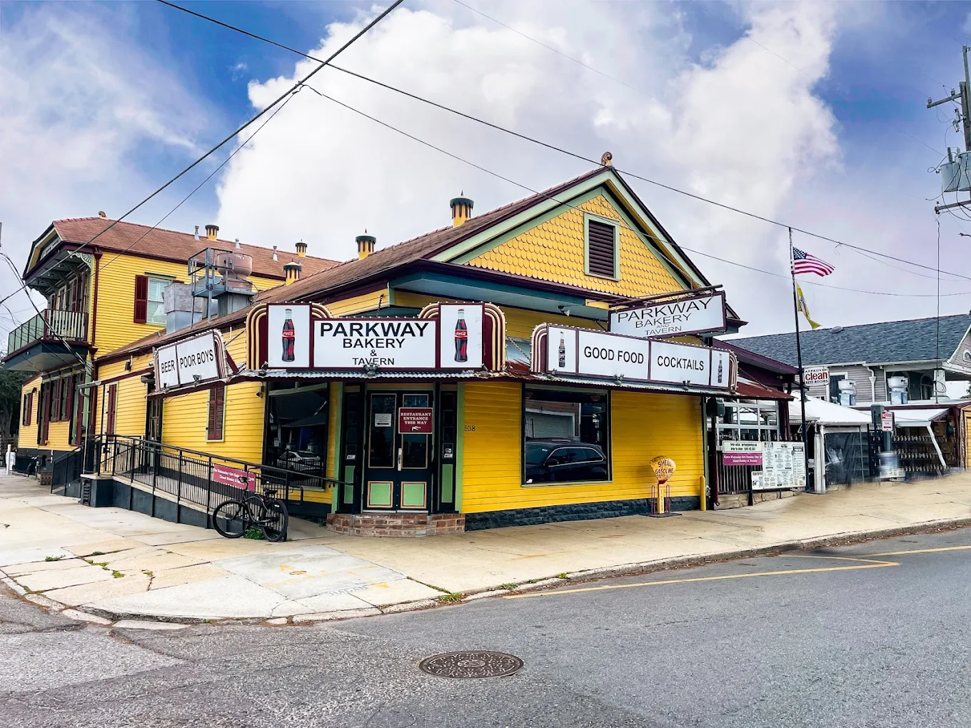 Parkway Bakery & Tavern - Since 1911 po’boy spot in New Orleans