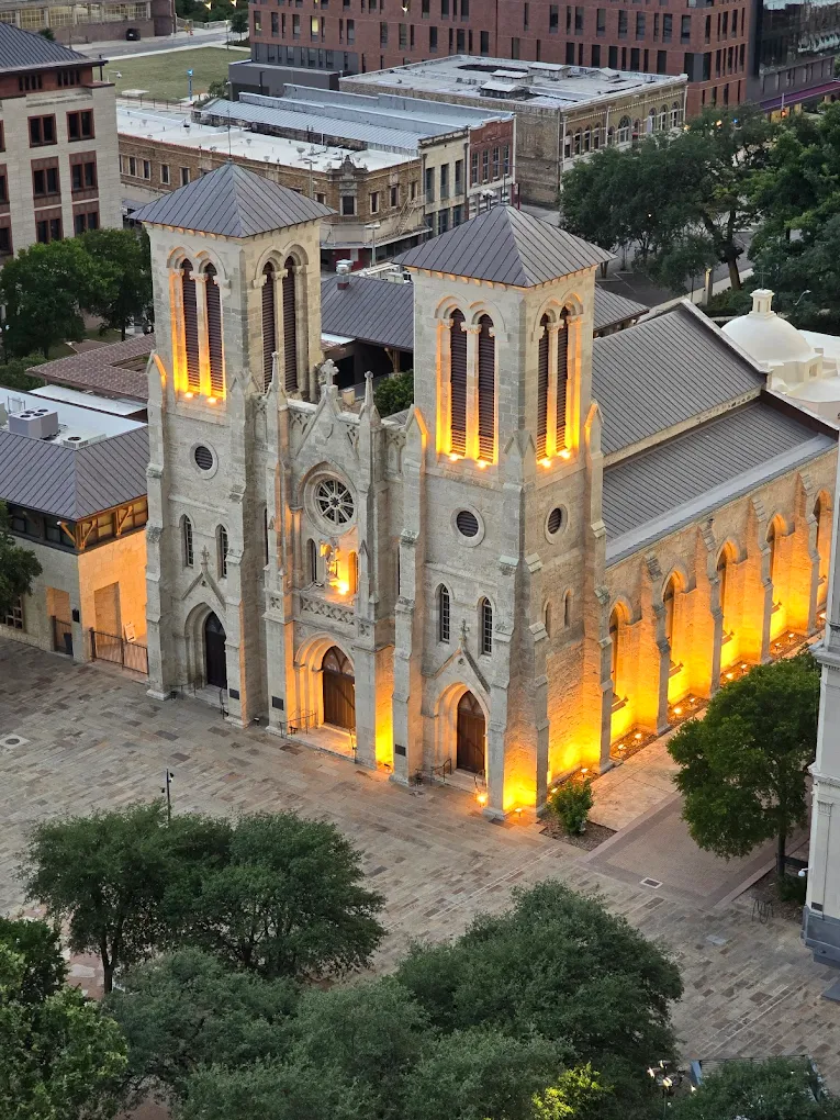 Main Plaza light projection