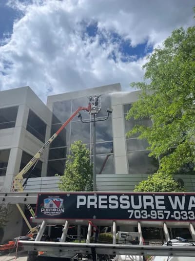 {{ custom_values.service_1 }} in {{custom_values.area_3})