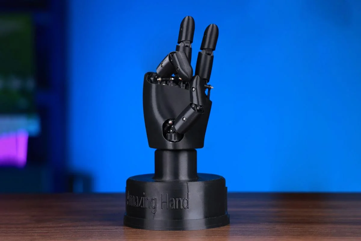 Amazing Hand