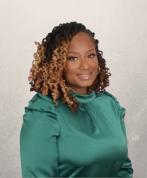 L a Nitra Powell