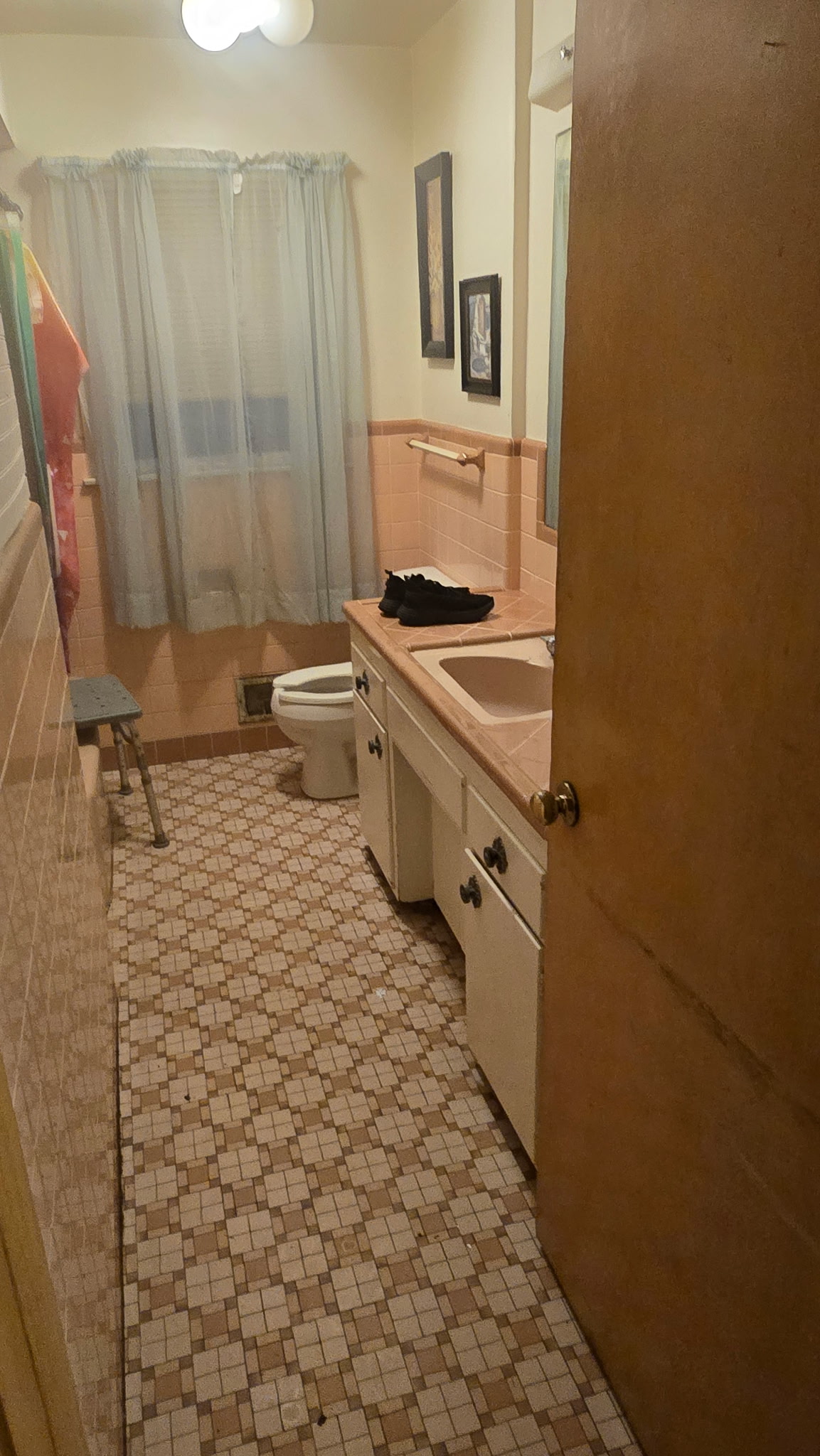 Cleaning job after — bathroom, Milwaukee WI