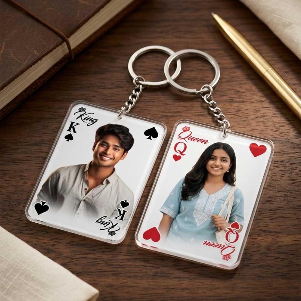Personalised King & Queen playing card couple keychain set