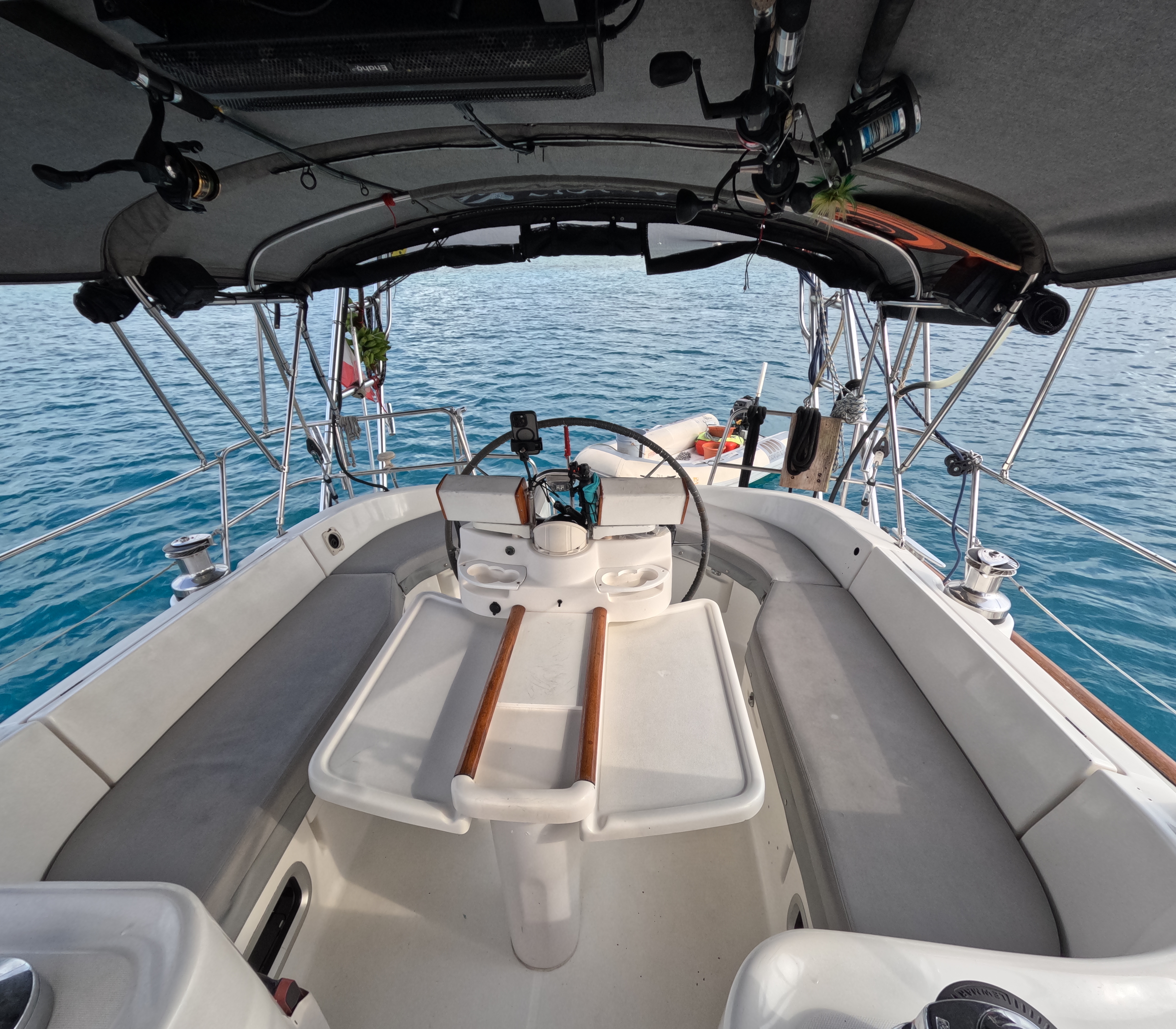 Deck and cockpit of the sailboat