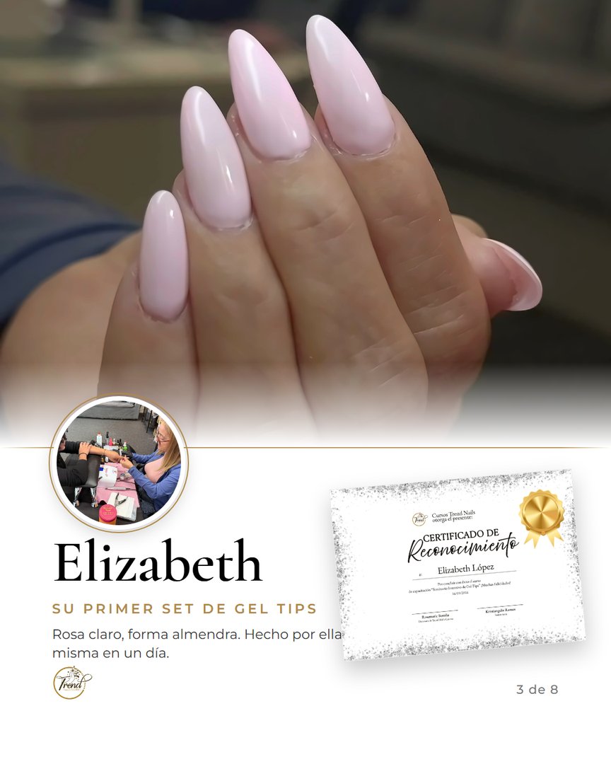 Elizabeth, participante del Seminario de Gel Tips de Trend Nails Course, con su set rosa claro, forma almendra larga