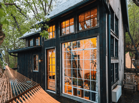 Wood Lily Treehouse