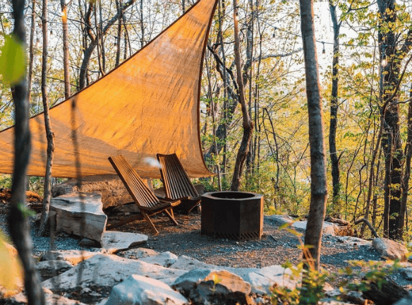 Private Hot Tub and Treehouse Sauna