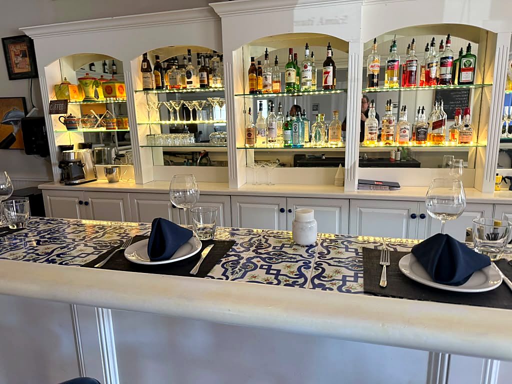 Full Bar and Limoncello in Oldsmar
