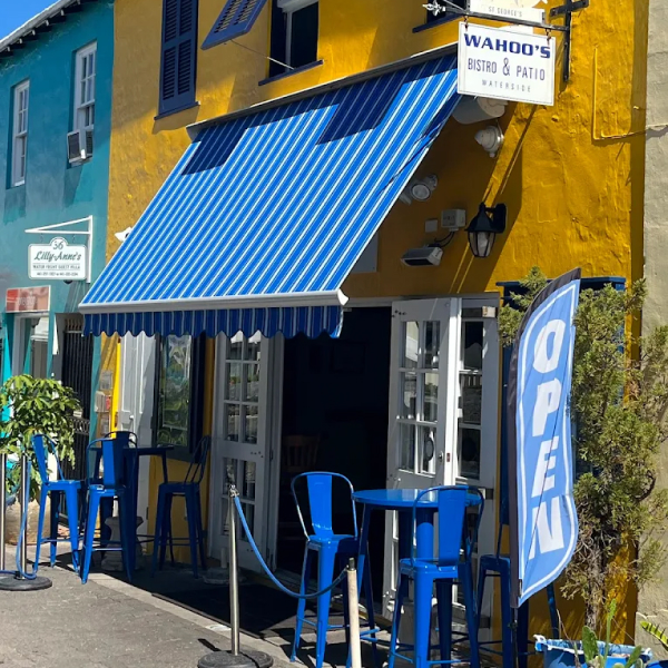 Wahoo's bistro and patio front