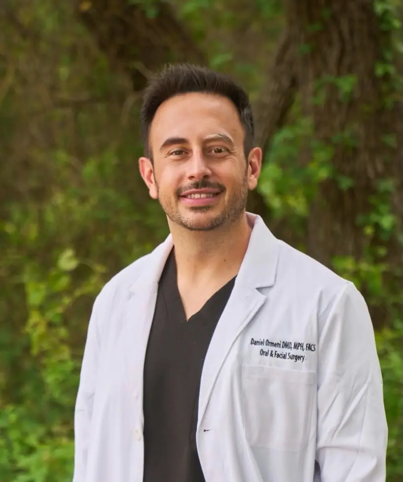 Dr. Daniel Ormeni, oral surgeon and wisdom tooth specialist in Cedar Park, TX