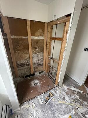 {{ custom_values.service_2 }} in {{custom_values.area_2})