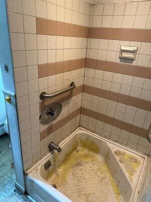 {{ custom_values.service_3 }} in {{custom_values.area_3})