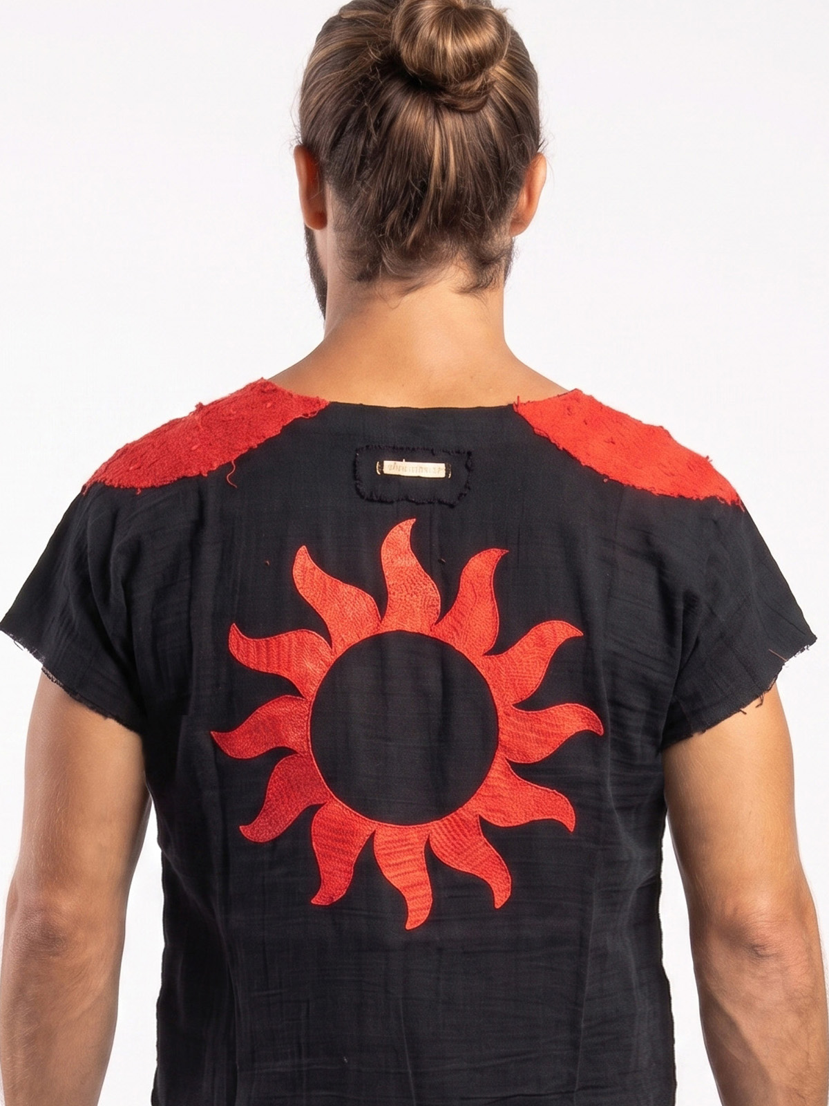 Camiseta negra sol cuero 2 - The Origin Ibiza