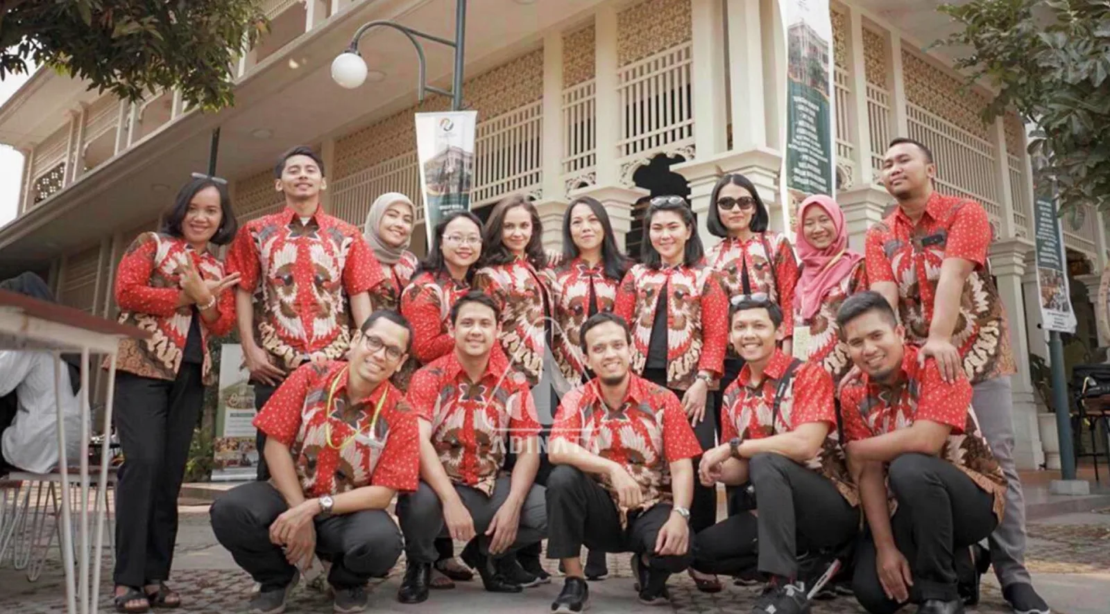 Portofolio 3 - Seragam Batik Kantor