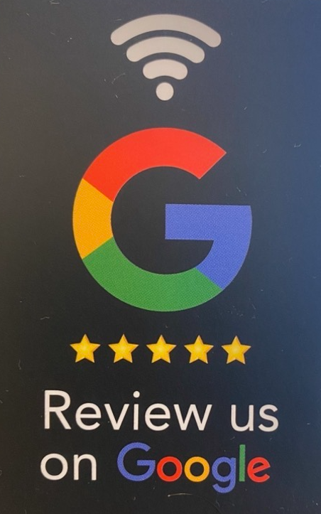 Schwarze Google Bewertungskarte Premium mit NFC – beide Seiten identisch