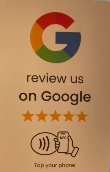 Weisse Google Bewertungskarte mit QR-Code