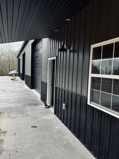 {{ custom_values.service_2 }} in {{custom_values.area_3})