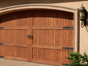 {{ custom_values.service_1 }} in {{custom_values.area_3})