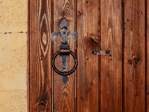 {{ custom_values.service_2 }} in {{custom_values.area_1})