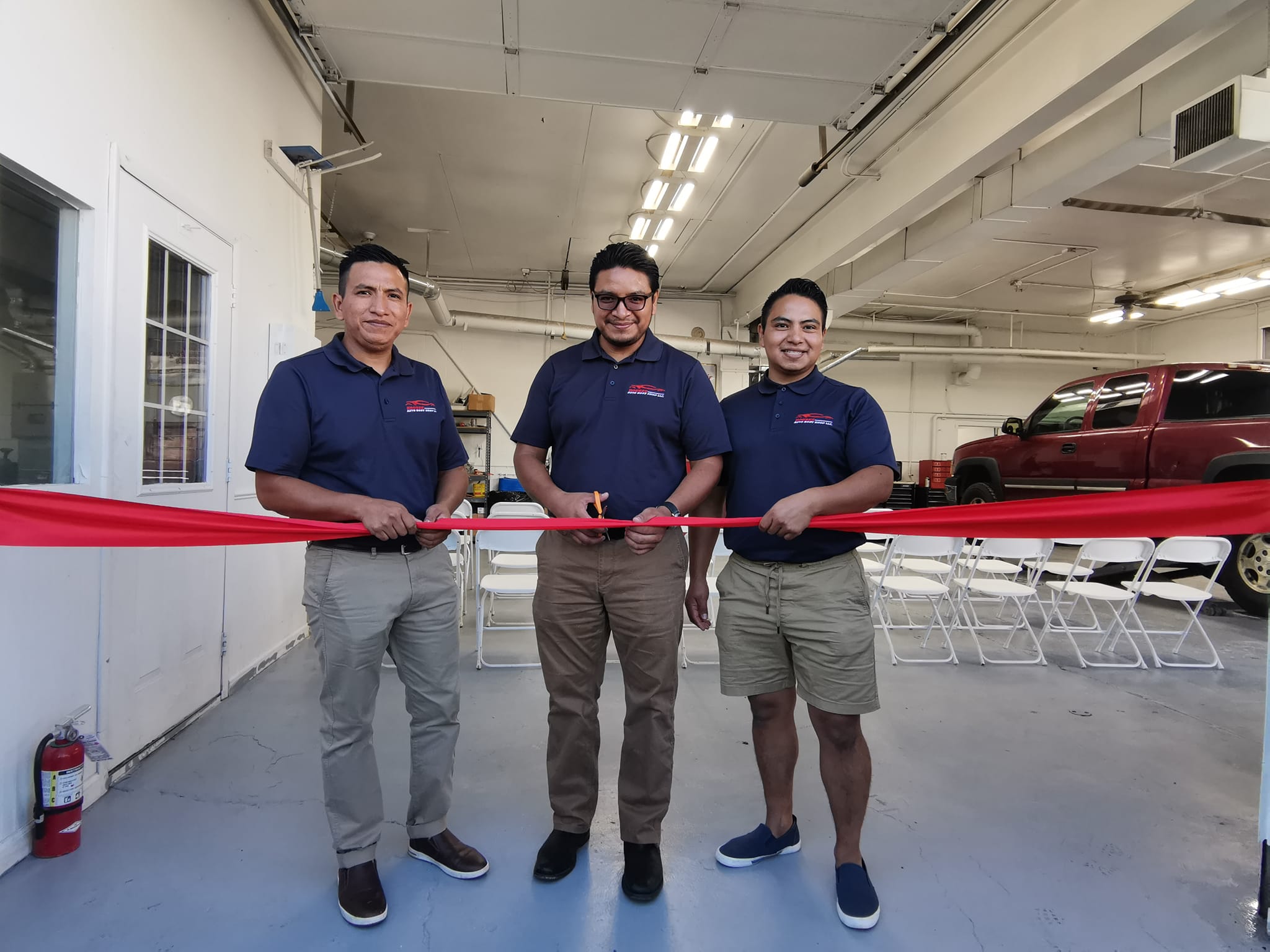 Houses Autobody team and shop