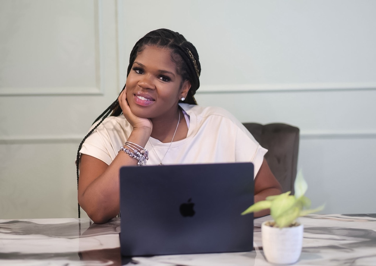 Assata Thomas, LMHC at work