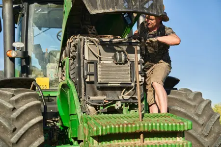 Agricultural Equipment Air Conditioning Repair Example