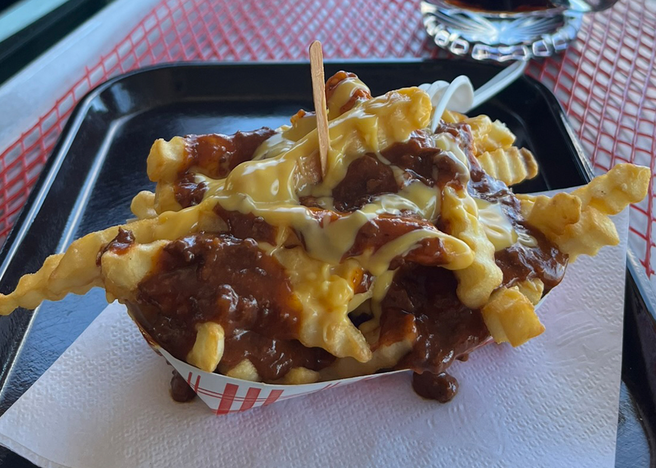 Golden French Fries with Chili & Cheese
