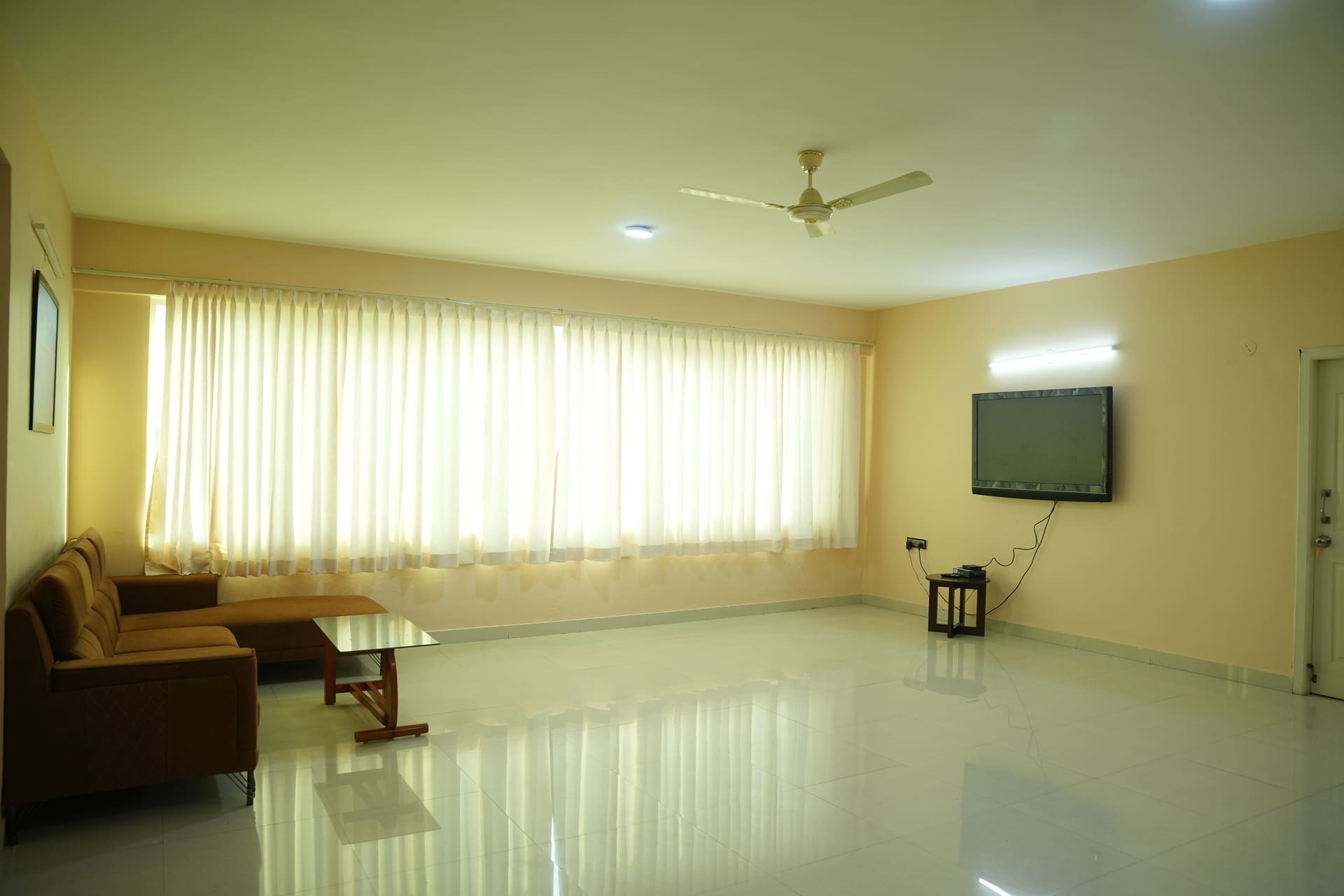 Lora Resorts Deluxe Room with double bed