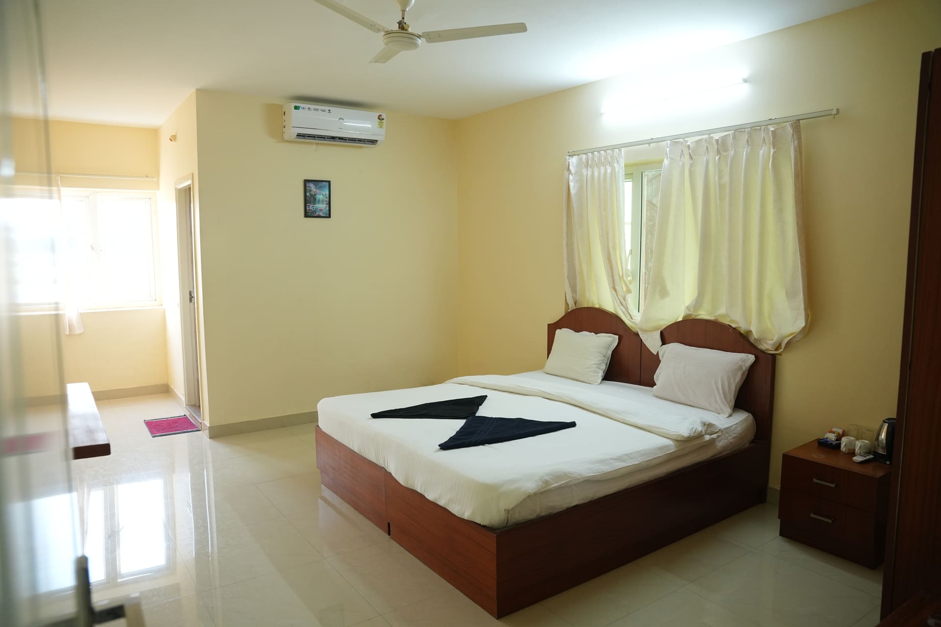 Lora Resorts gallery 7