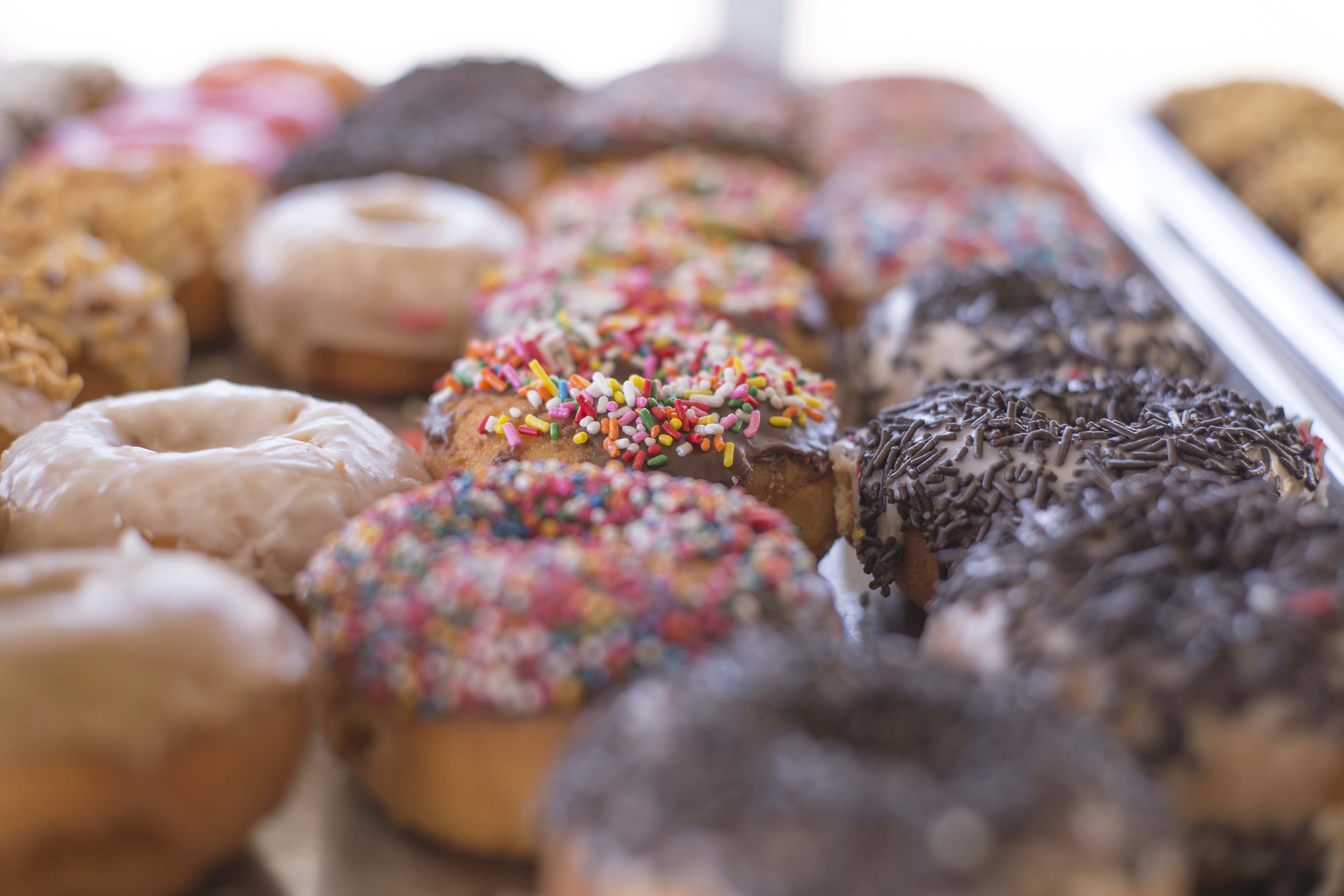 Why we crave sweet food when stressed