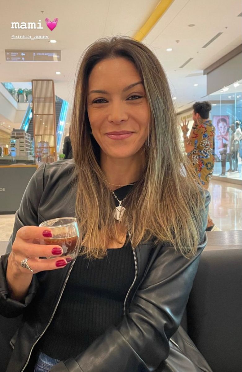 - Claire, 38, London
