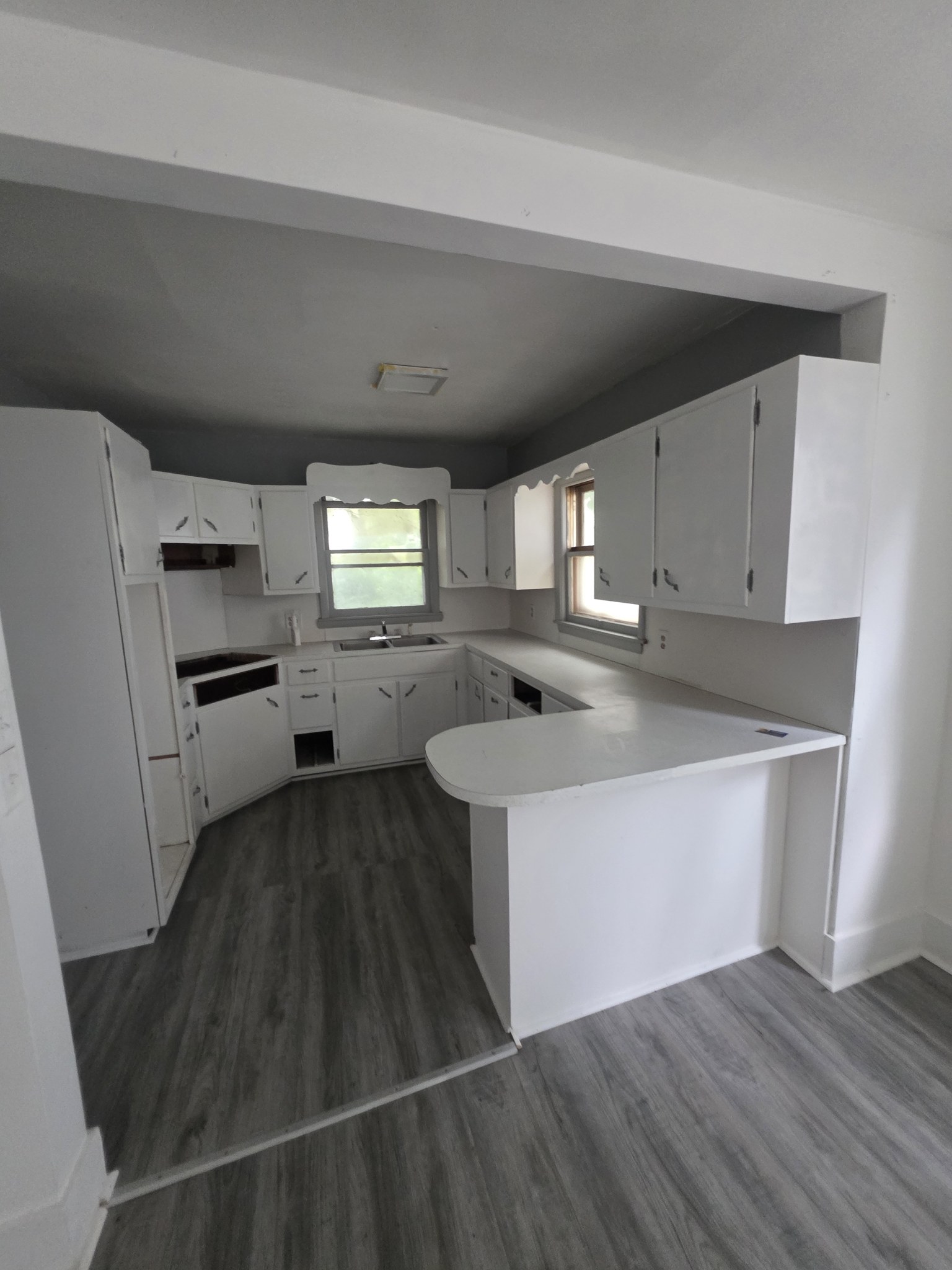 712 W Waggoner photo 2