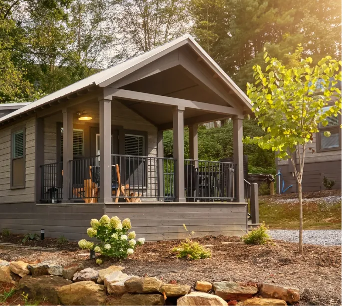 Garden Cabin w/ Hot Tub
